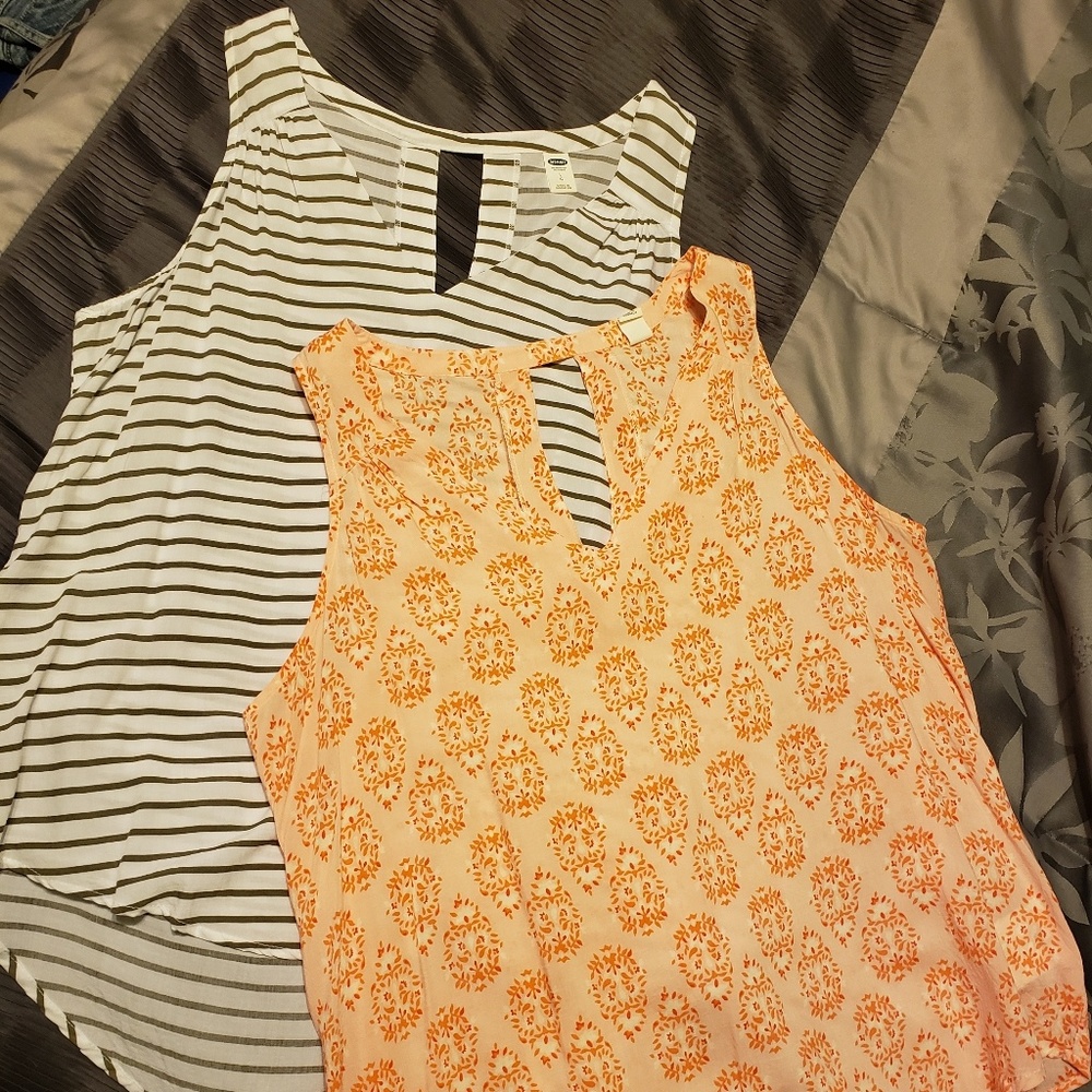 2 Old Navy tops